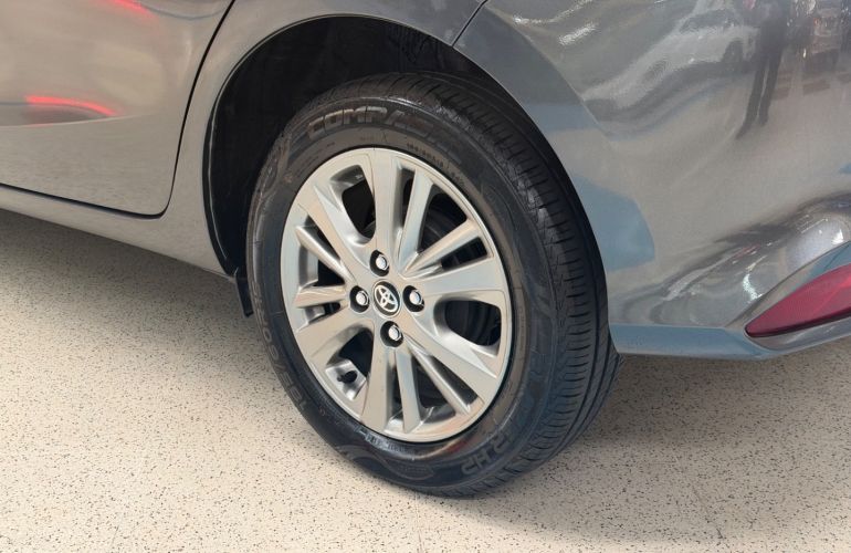 Toyota Yaris 1.5 16V Xl Plus Connect Multidrive - Foto #4