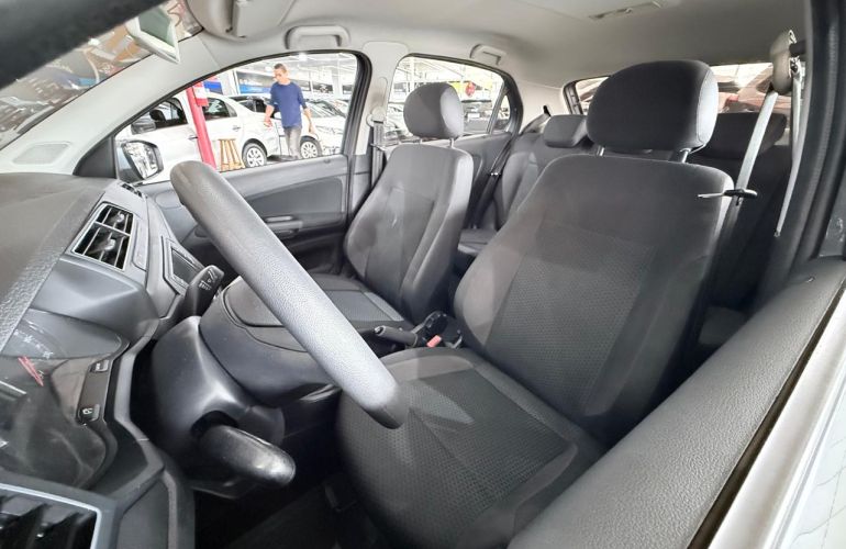 Volkswagen Gol 1.0 12v Mpi - Foto #8
