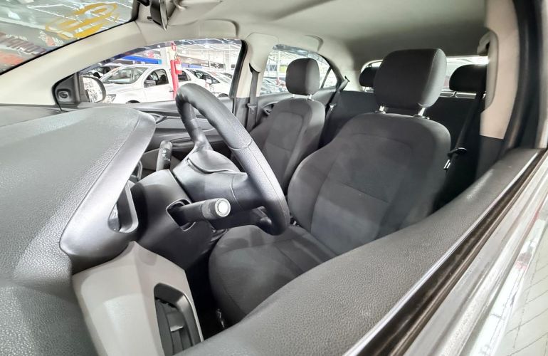 Chevrolet Onix 1.0 MPFi Joy 8v - Foto #8