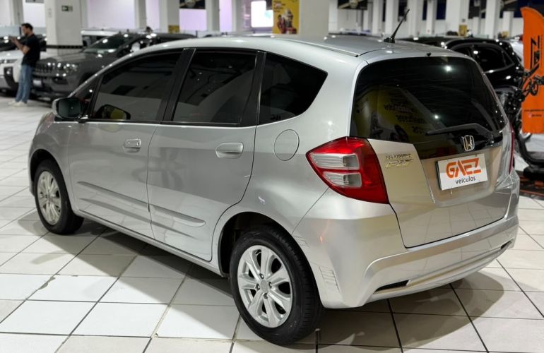 Honda Fit 1.4 LX 16v - Foto #2