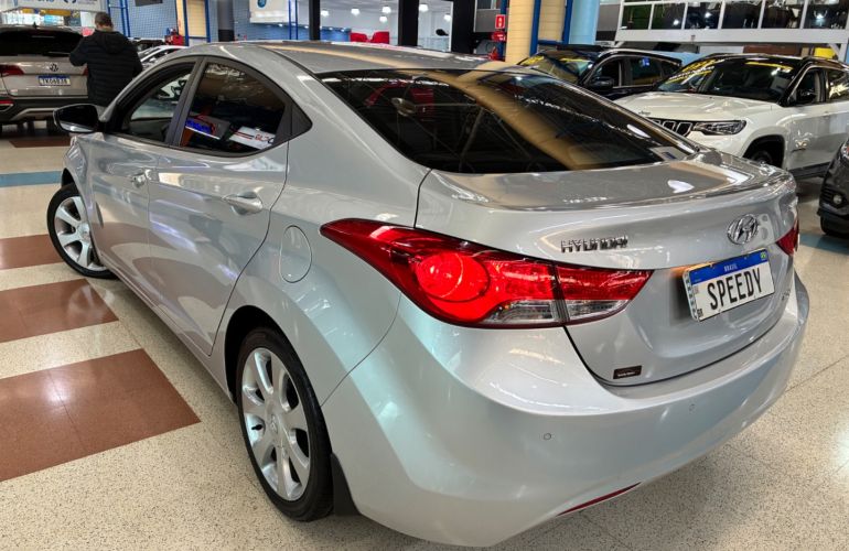 Hyundai Elantra 1.8 GLS 16v - Foto #6