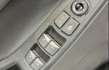 Hyundai Elantra 1.8 GLS 16v - Foto #9