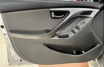Hyundai Elantra 1.8 GLS 16v - Foto #10