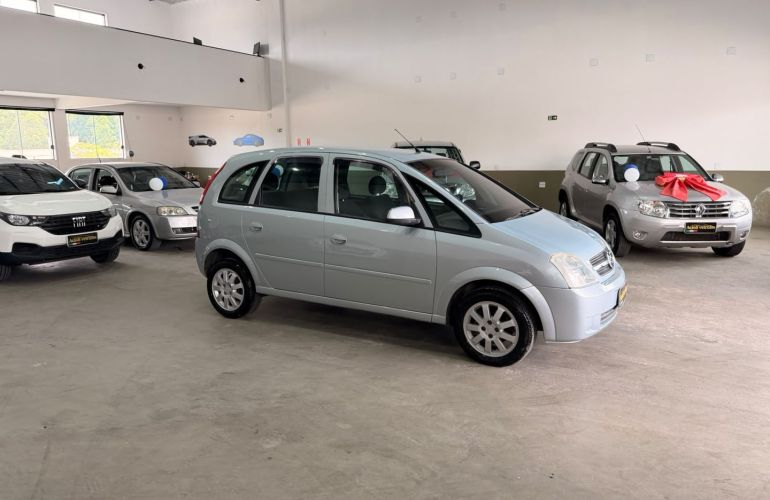 Chevrolet Meriva 1.8 MPFi Maxx 8V Flex 4p Manual - Foto #4