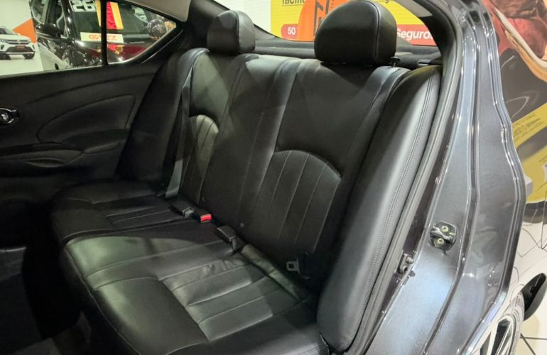 Nissan Versa 1.6 16V Unique - Foto #8