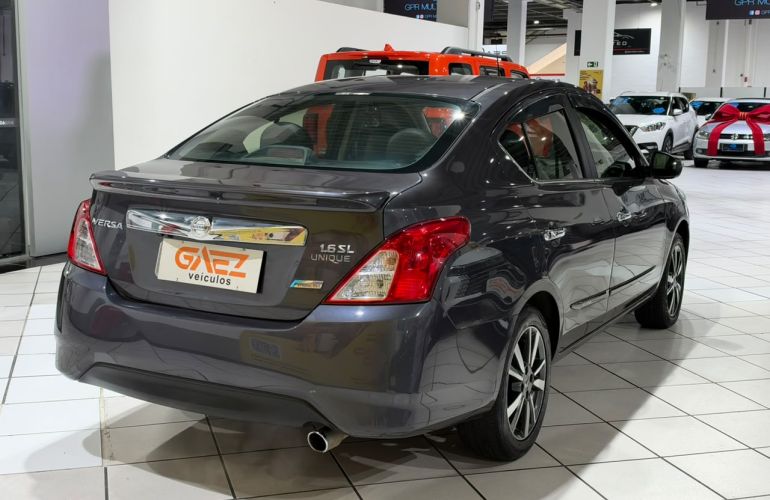 Nissan Versa 1.6 16V Unique - Foto #9