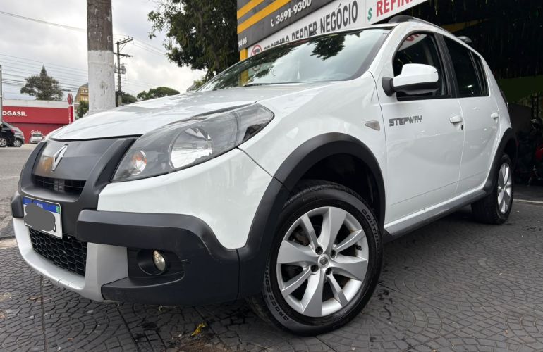 Renault Sandero 1.6 Stepway 16v - Foto #2
