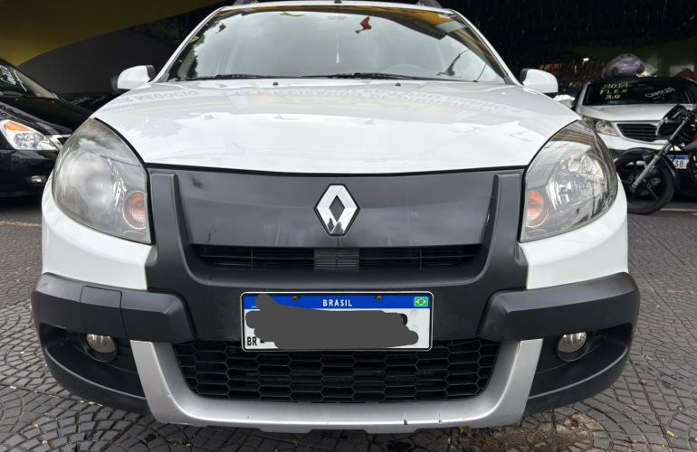 Renault Sandero 1.6 Stepway 16v - Foto #3
