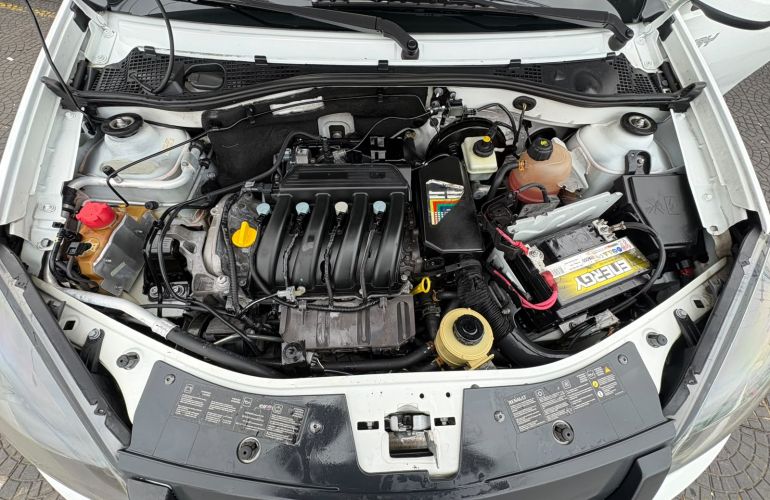 Renault Sandero 1.6 Stepway 16v - Foto #9