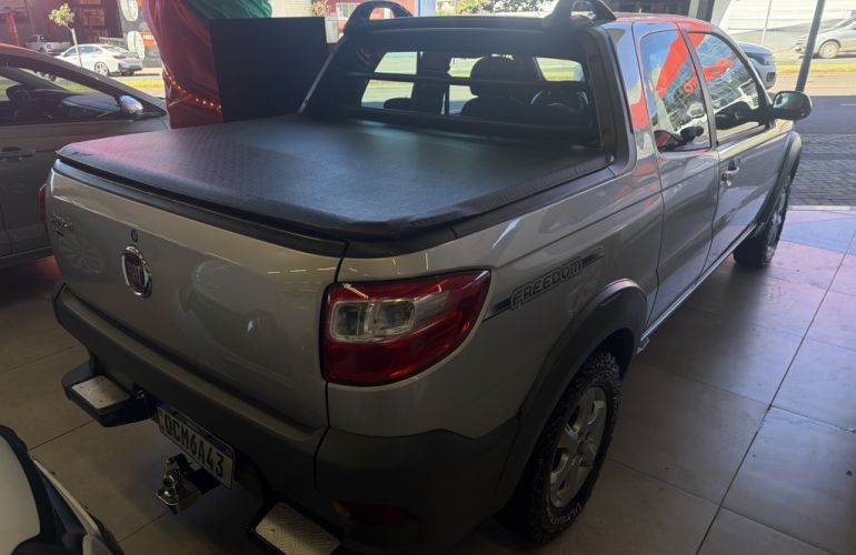 Fiat Strada Freedom 1.4 (Flex) (Cabine Dupla) - Foto #4