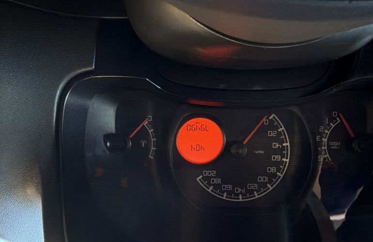 Fiat Strada Freedom 1.4 (Flex) (Cabine Dupla) - Foto #8