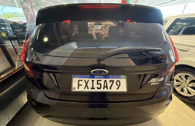 Ford New Fiesta S 1.5 16v - Foto #5