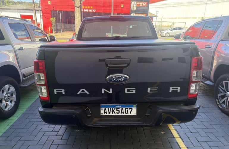 Ford Ranger 2.2 TD XLS CD - Foto #6