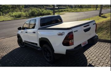 Toyota Hilux 2.8 TDI SR CD Challenge 4x4 (Aut) - Foto #4