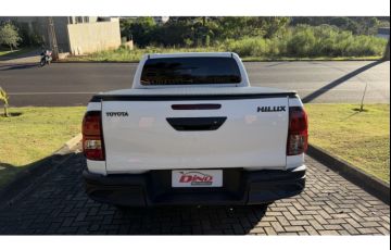 Toyota Hilux 2.8 TDI SR CD Challenge 4x4 (Aut) - Foto #6