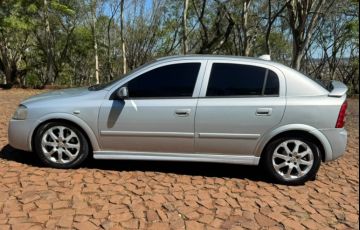 Chevrolet Astra Hatch 2.0 (Flex) - Foto #5