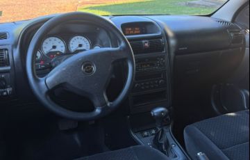 Chevrolet Astra Hatch 2.0 (Flex) - Foto #9