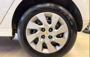 Chevrolet Onix 1.4 MPFi LT 8v - Foto #8