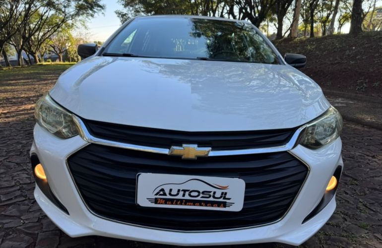 Chevrolet Onix 1.0 LT (Flex) - Foto #2