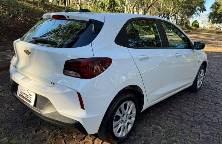 Chevrolet Onix 1.0 LT (Flex) - Foto #4