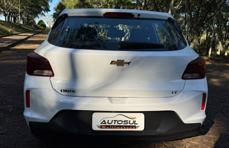 Chevrolet Onix 1.0 LT (Flex) - Foto #5