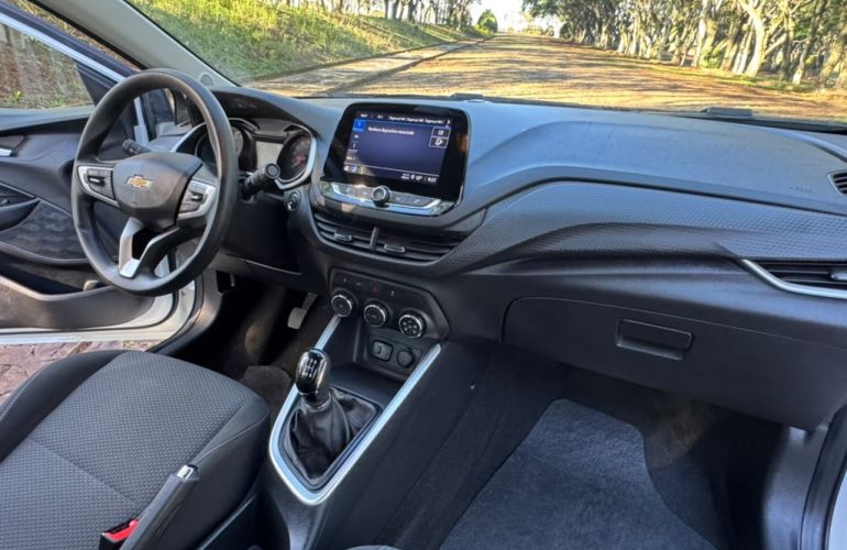 Chevrolet Onix 1.0 LT (Flex) - Foto #10