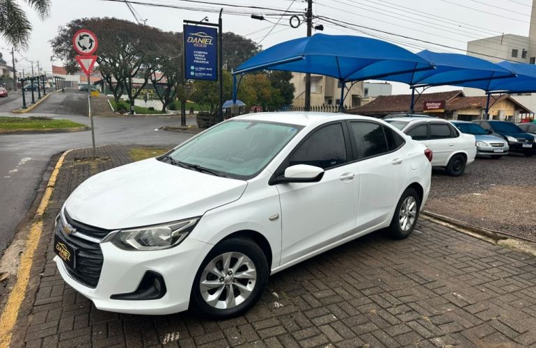Chevrolet Onix Plus 1.0 Turbo LT (Aut) - Foto #2