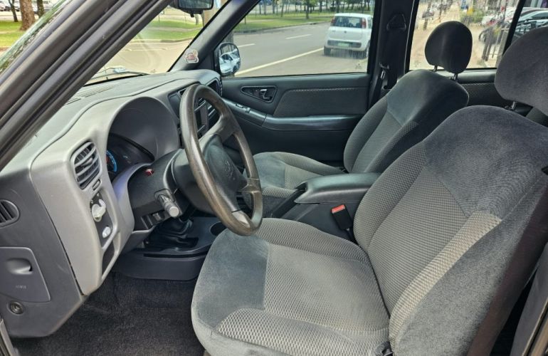 Chevrolet S10 2.4 Advantage (Cabine Dupla) - Foto #9