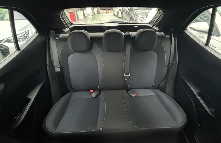 Fiat Argo 1.8 Trekking (Aut) - Foto #8