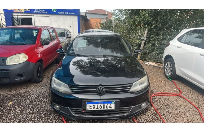 Volkswagen Jetta Variant 2.5 20V - Foto #2