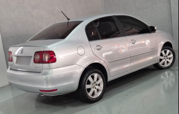 Volkswagen Polo Sedan 1.6 8V (Flex) - Foto #2