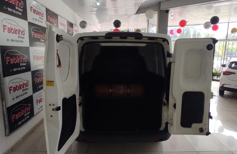 Fiat Fiorino 1.4 MPi Furgão Hard Working 8v - Foto #8