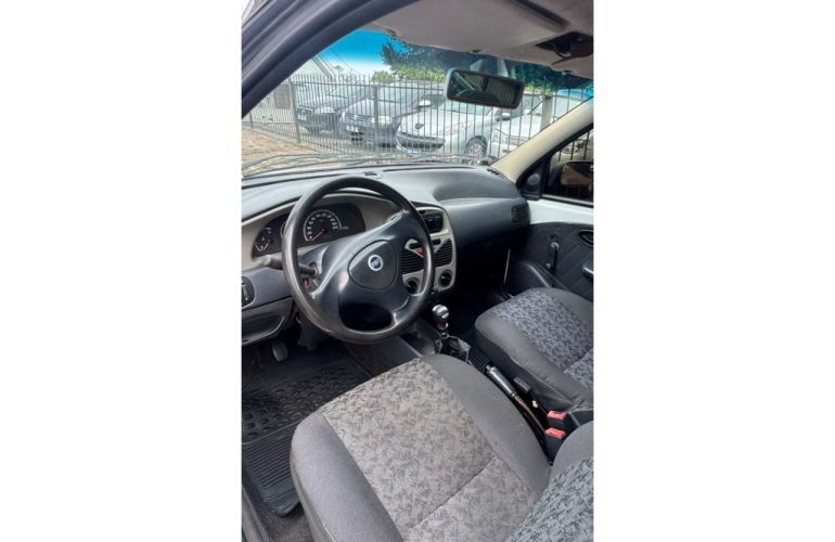 Fiat Strada Fire 1.4 (Flex) - Foto #4