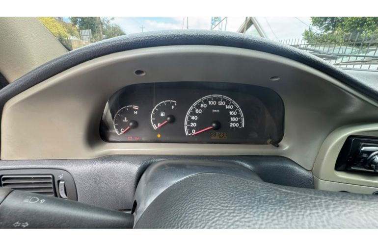 Fiat Strada Fire 1.4 (Flex) - Foto #5