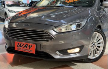 Ford Focus 2.0 Titanium Plus 16v - Foto #2