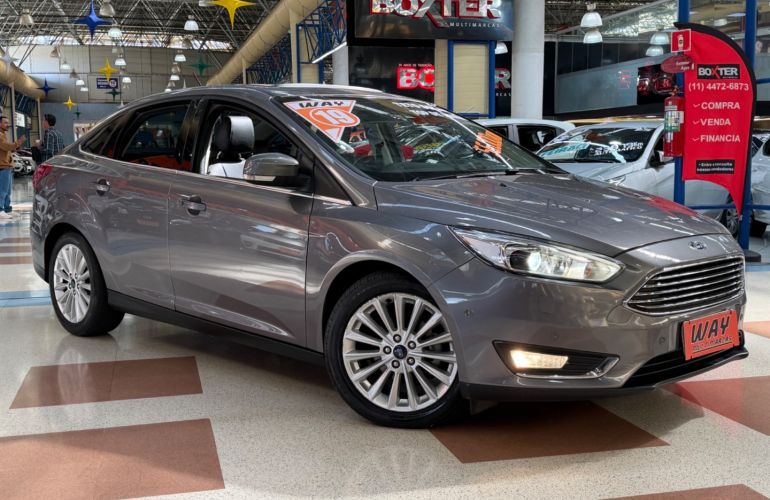 Ford Focus 2.0 Titanium Plus 16v - Foto #3