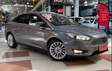Ford Focus 2.0 Titanium Plus 16v - Foto #3