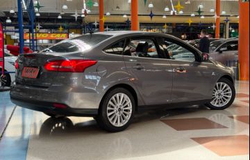 Ford Focus 2.0 Titanium Plus 16v - Foto #5