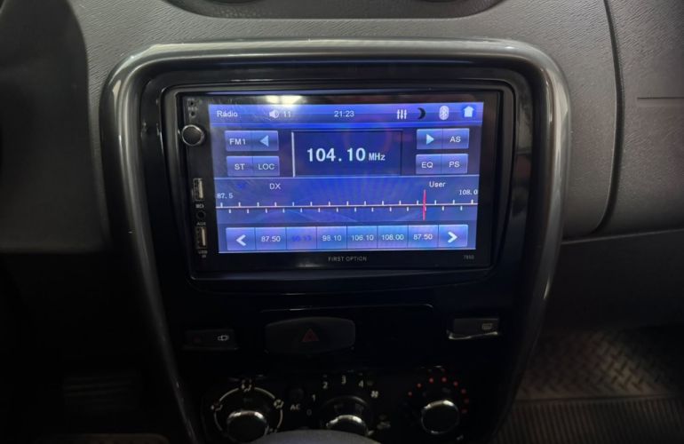 Renault Duster 2.0 16V  Dynamique Media NAV 4x4 (Flex) - Foto #5