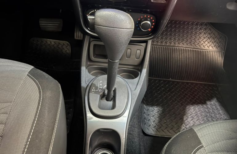 Renault Duster 2.0 16V  Dynamique Media NAV 4x4 (Flex) - Foto #8