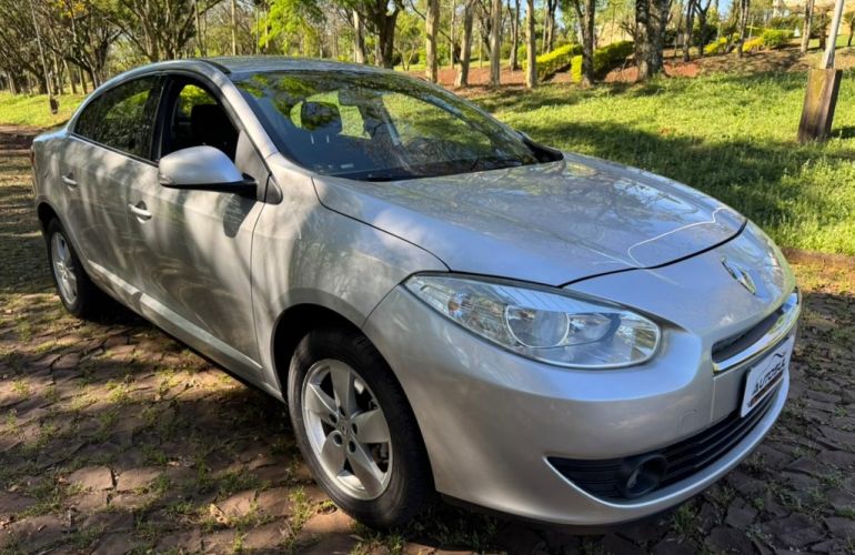 Renault Fluence 2.0 16V Dynamique (Aut) (Flex) - Foto #2