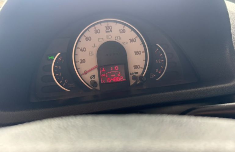 Volkswagen Gol 1.0 8V (G4)(Flex)4p - Foto #8