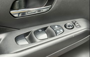 Nissan Kicks 1.6 16V Sense - Foto #8