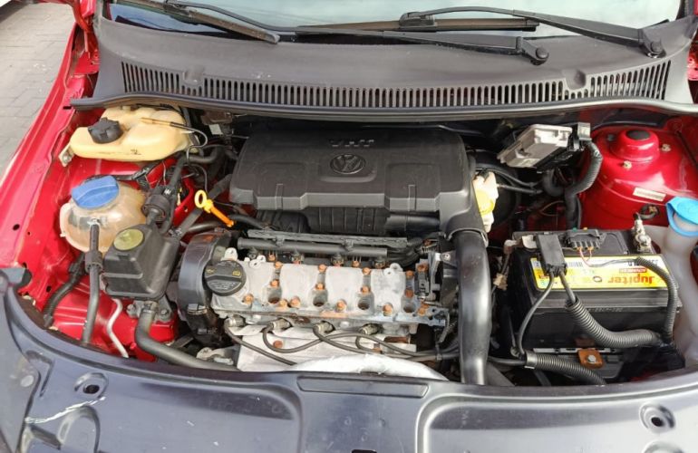 Volkswagen Fox 1.0 8V (Flex) - Foto #2