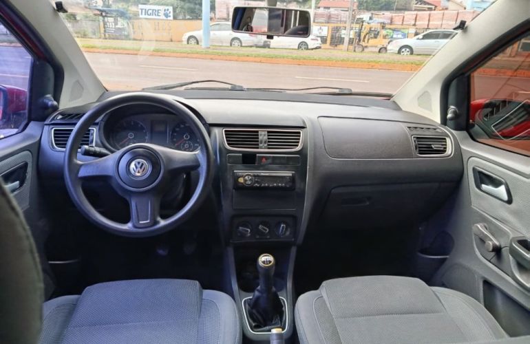 Volkswagen Fox 1.0 8V (Flex) - Foto #7