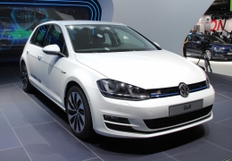Golf 7 é uma das grandes estrelas do Salão de Paris
