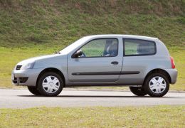 Clio é eleito o carro mais econômico de 2012