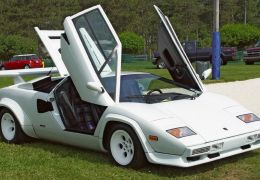 Clássico: Lamborghini Countach