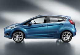 Ford New Fiesta e Nissan Altima 