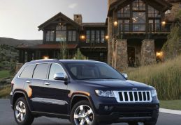 Grand Cherokee CRD chega ao Brasil